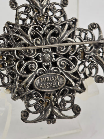 VTG 1950s Signed Miriam Haskell Brooch Pin 1 7/8 Filigree Faux Pearls Ornate
