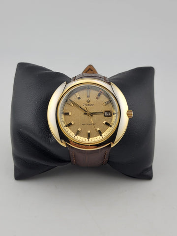 Rare Vintage 1970’s Mechanical Gold Tone Zodiac UFO Date Watch. Working Cond.