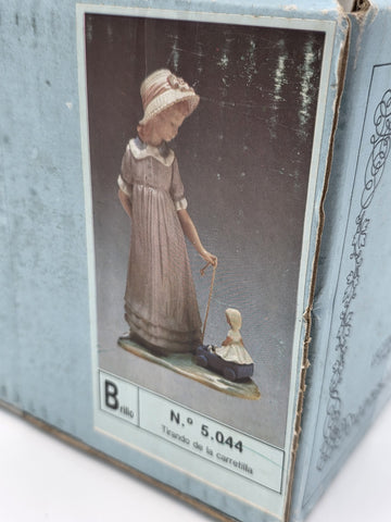 lladro Girl Pulling Wagon No. 5044 Collectible Figurine w/ Original Box 11" 1978