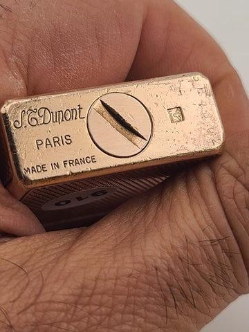Vintage Small S.T. Dupont Paris Ligne 1 Mesh Pattern Gold Plated Gas Lighter.