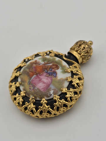 Vintage Miniature Perfume/Snuff Bottle Gilt Filigree Romantic Courting Scene