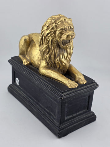 Rare Vintage Pair of Hollywood Regency Style Gold Gilt Lion Bookends. C1950's.