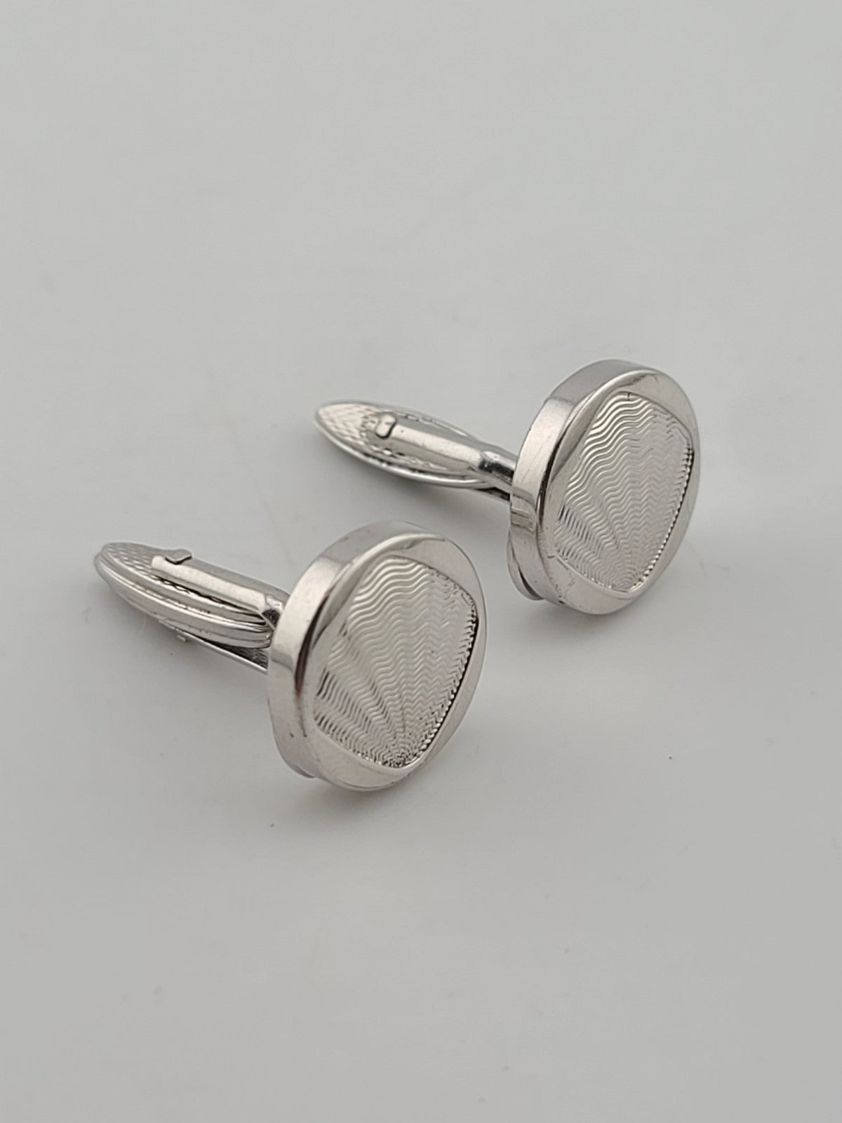 Vintage 1980's Alfred Dunhill Sterling Silver Seashell Round Cufflinks England.