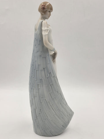 Reflections Royal Doulton Debut HN3046 Porcelain Figurine 1985. Hand Signed.