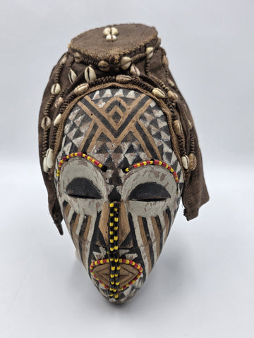 Rare Antique Kuba Ngaady a Mwaash Wooden Mask Shells Breads Congo African Art