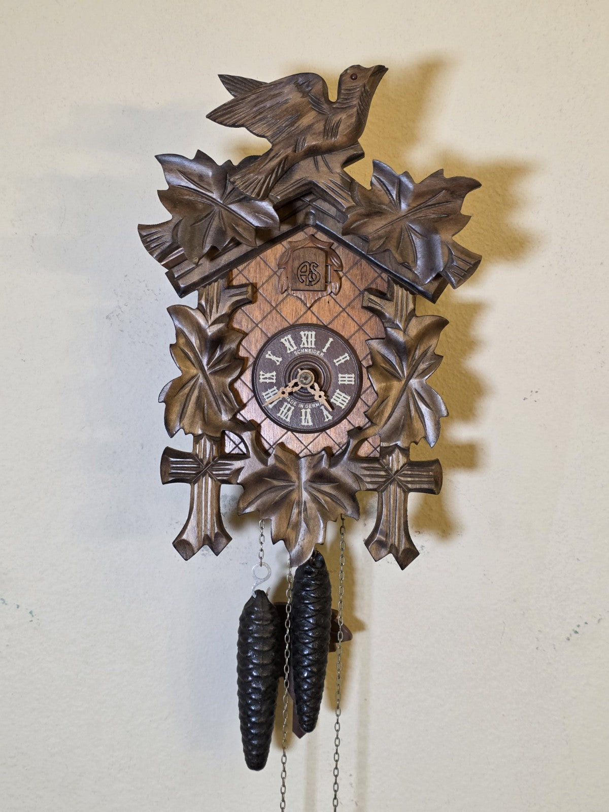Schneider Black Forest Cuckoo Clock Regula 25-C 1 Day Carved Bird Germany. Read.