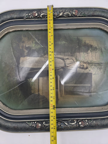 Rare Antique Victorian Convex Bubble Glass Lady Portrait in Gilt Oval Frame