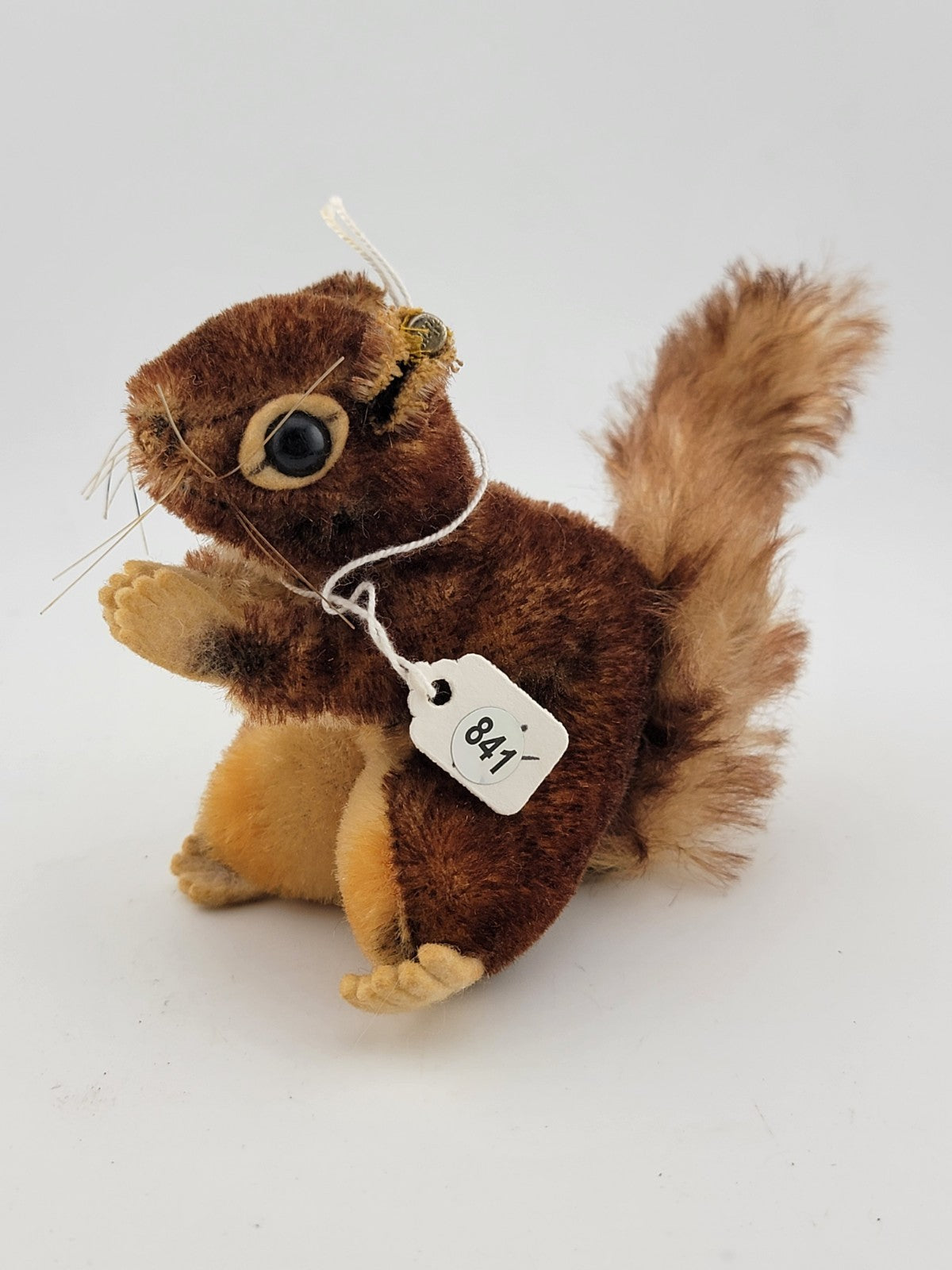 Extremey Rare Collectible Antique Steiff "Perri" the Squirrel 4" Tall. C 1950's.