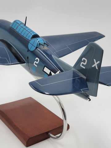 Vintage Collectible Mastercarft TBF/TBM-3 Avenger USN Model 1/32 W Display Stand
