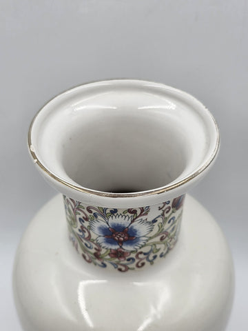 Rare Vintage Matching Set Of 3 Vintage V.V. Karraresi Italian Porcelain Vases