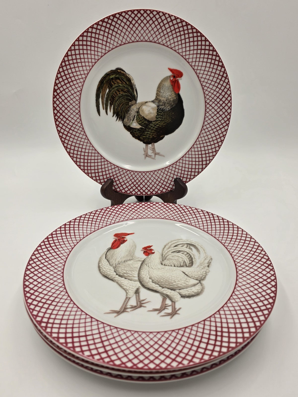 Set of 4 Devonshire Haldon Dinner Plates White Black Rooster Hen Red Lattice.