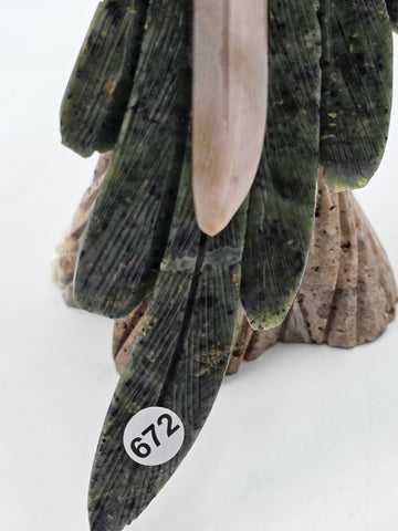 Vintage Hand Carved Macaw Bird Sculpture Rock Agate Crystal Stone Mineral Stone
