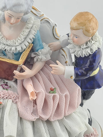Antique 19th C Dresden Lace 3 Figure Sofa Group Porcelain Figurine U&S Germany