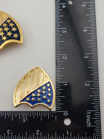Lot Of 2 Crest Shield 13 Stars &Stripes 16 Clear Rhinestones Vintage Gold Brooch