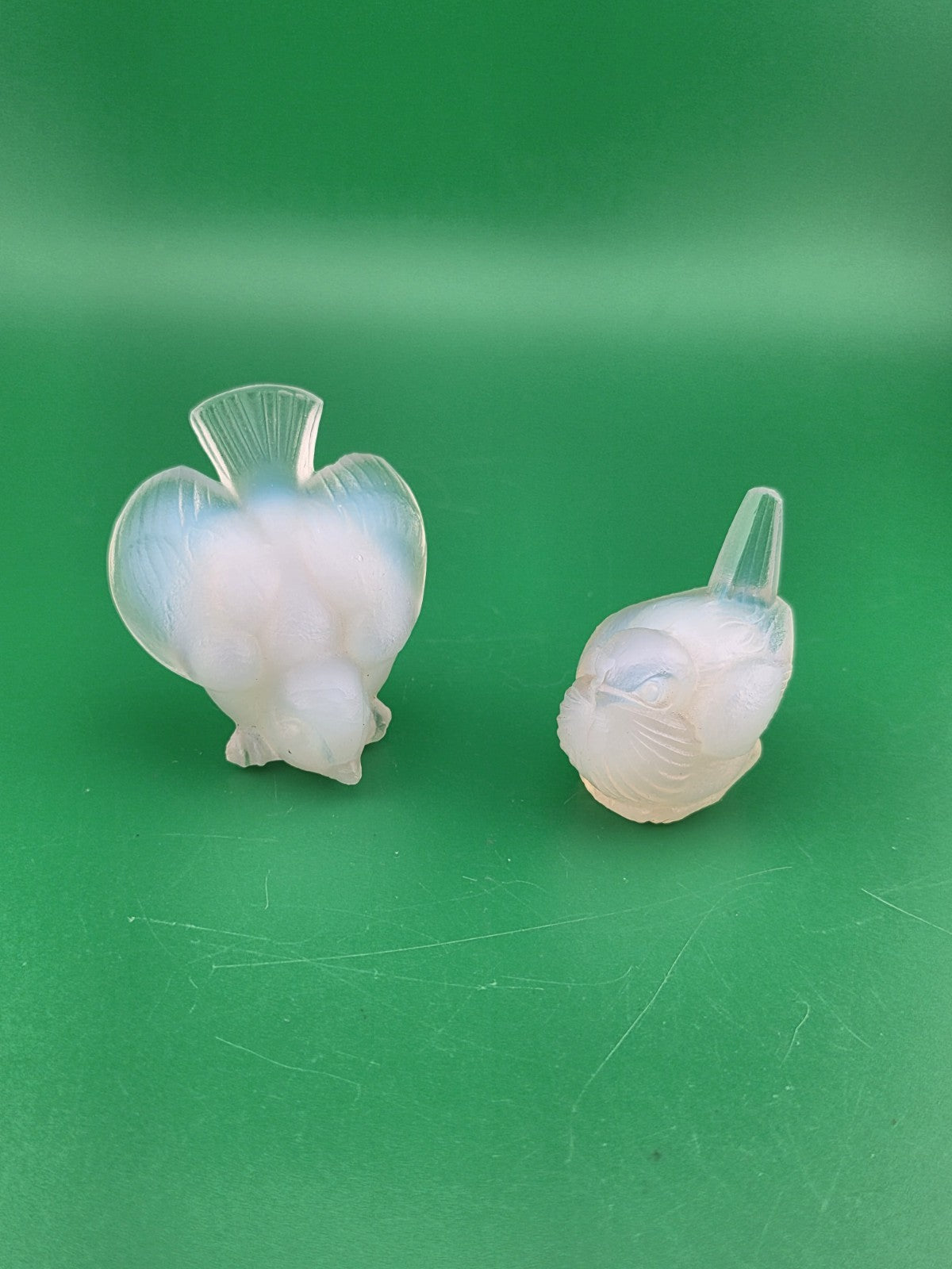 Set Of 2 Sabino Art Glass France Opalescent Feeding Bird Figurines. VG Cond.