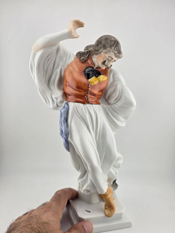 VINTAGE HEREND, FOLKLORE DANCING RASCAL MAN, HANDPAINTED PORCELAIN FIGURINE. VG.