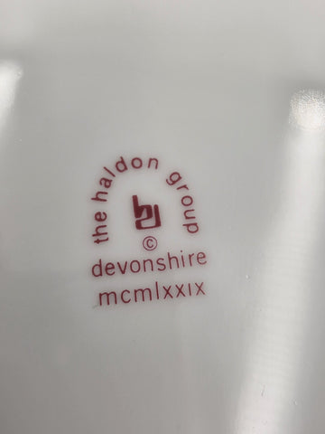 Set of 4 Devonshire Haldon Dinner Plates White Black Rooster Hen Red Lattice.