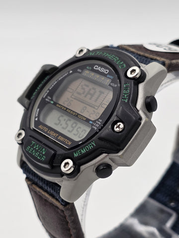 Private Vintage Casio Pro Trek PRT-30 1405 Twin Sensor Alti Thermo Digital Watch