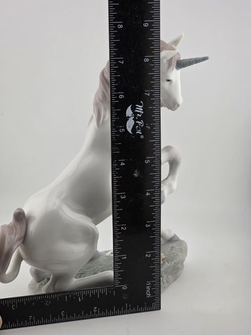 Rare Ltd Ed. Lladro Privilege Figurine " Magical Unicorn" #7697. Retired 2004
