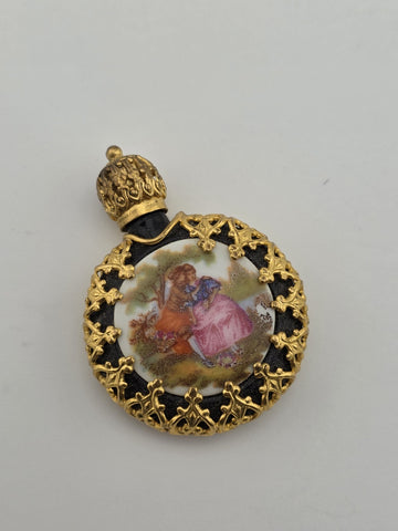 Vintage Miniature Perfume/Snuff Bottle Gilt Filigree Romantic Courting Scene