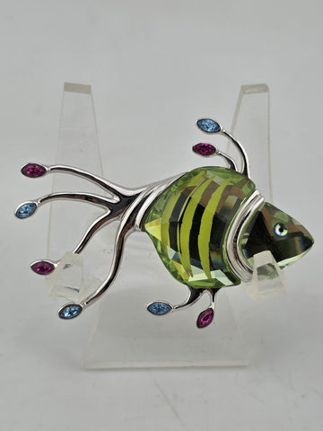 Rare Swarovski Rhodium Plated Green Crystal Fish Brooch Pin W Stafforshire Vase