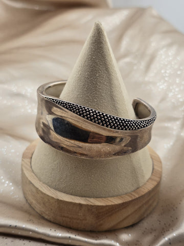 Vintage Michael Dawkns Stary Nights.925 Cuff Bracelet w /Silver Bead Work. 50 G.