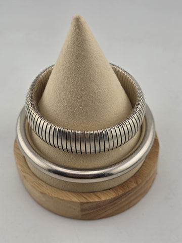 Set Of 2 Heavy Sterling Silver Bangle Bracelet Ribbed Tubogas & Solid 65g Modern