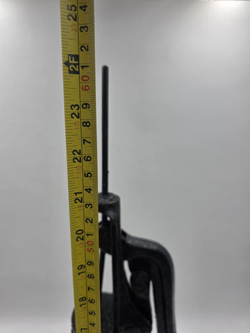 Antique Cast Iron Hand Water Pump Pitcher Pump For Hone Or Farm Garden Decor