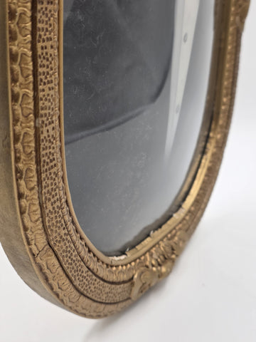 Antique Victorian Convex Bubble Glass Gentlemen Portrait in Gilt Oval Frame