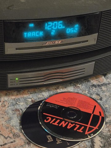 Bose Wave Music System III CD AM/FM Radio W Multi 3 Disc Changer & Remote. Works