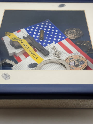 Vintage Rare Detective / Police Shadow Box collection accent de barbizon