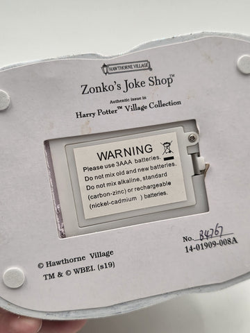 NEW Harry Potter Hawthorne Village Zonko's Joke Shop Lighted COA Figure. Works.