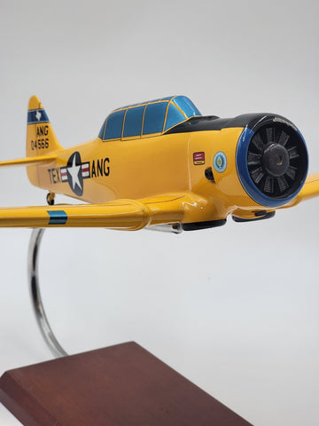 Vintage Collectible Mastercarft TBF/TBM-3 Avenger USN Model 1/32 W Display Stand