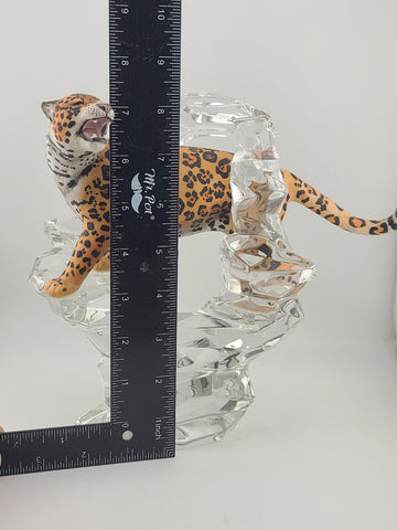 LEOPARD Porcelain Figurine Germany Lead Crystal Cliff Sculpture FRANKLIN MINT 8”