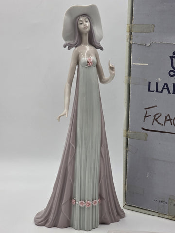 Vtg 1983 Lladro The Debutante #1431 Lady in Hat Figurine Retired W Original  Box