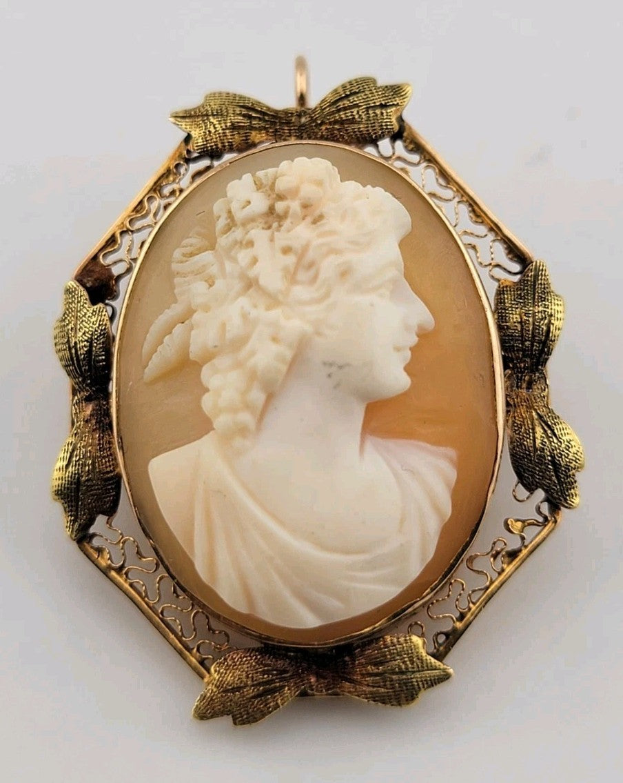 Antique Art Deco 10K Gold Portrait carved shell pendant brooch 1&1/4 inch.