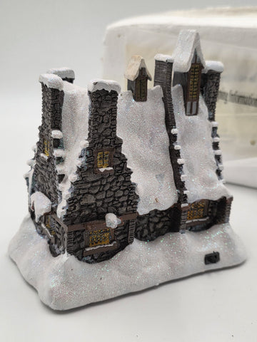 Hawthorne Village Harry Potter Hog's Head Inn Lighted Christmas Village B6830