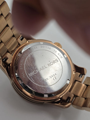 Michael Kors MK5494 Rose Gold Watch Mother of Pearl Dial Crystal Bezel 42mm Runs