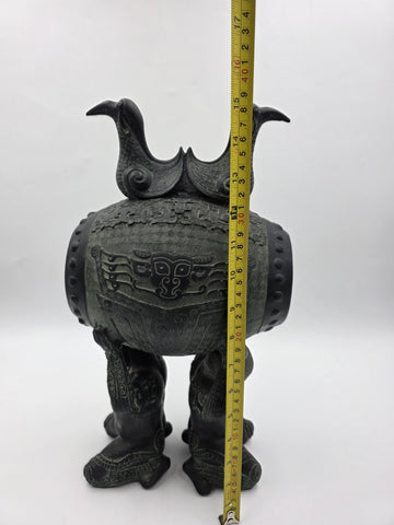Antique Old China Bronze Ware Dynasty Dragon Head Kneel People Drum Statue 15 in