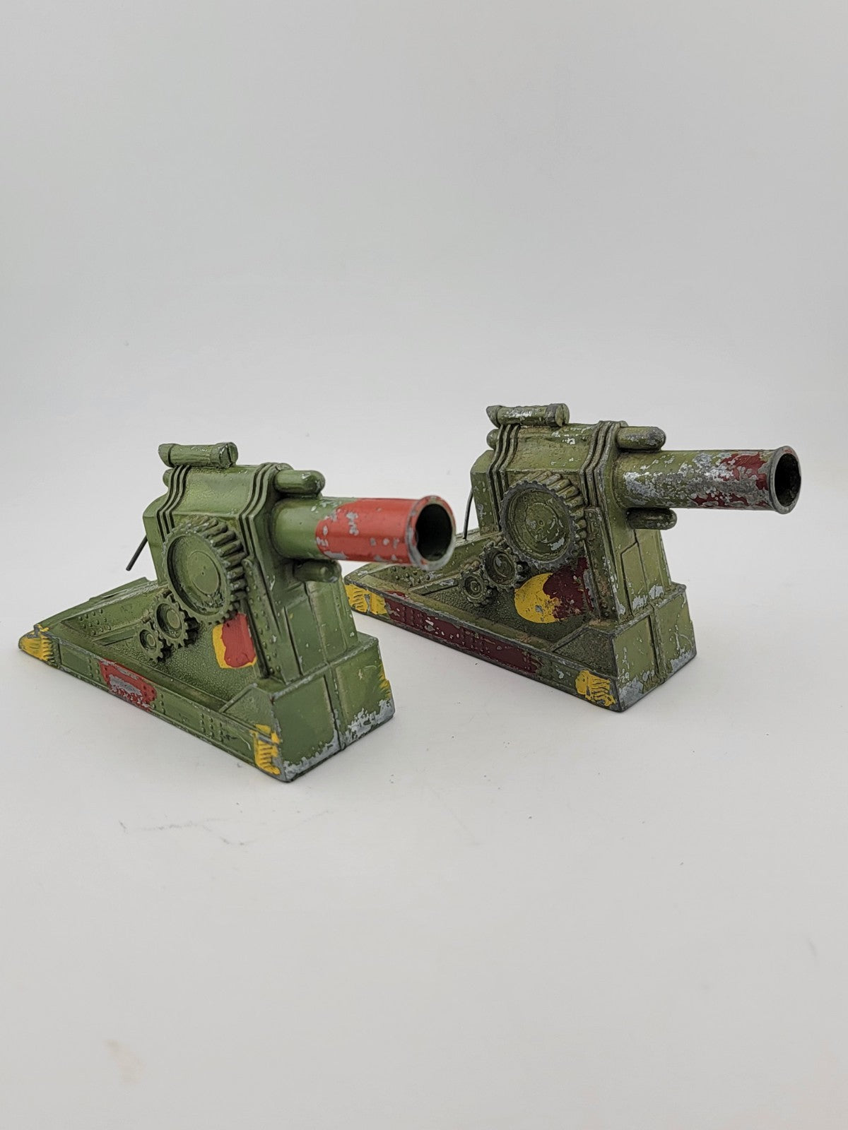 Antique Set Of 2 Manoil Barclay Metal Cannon Artillery Spring Firing Action. 5".