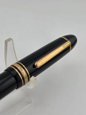 Montblanc 149 Fountain Pen, Tri-color 18C Broad Nib, late 1960s-Exc Condition