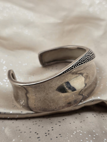 Vintage Michael Dawkns Stary Nights.925 Cuff Bracelet w /Silver Bead Work. 50 G.