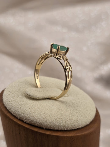 Antique 10K Solid Gold Emerald Cut Green Stone Ring Filigree Style Size 6.5.