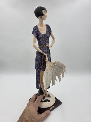 Giuseppe Armani Lady W Fan Figurine Ltd Edition #387C. 739/5000. Exclusive. Read
