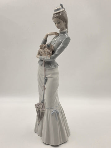 Lladro "Walking with the Puppy Dog" by Jose Roig #4893 Retired Vintage 1974 MINT