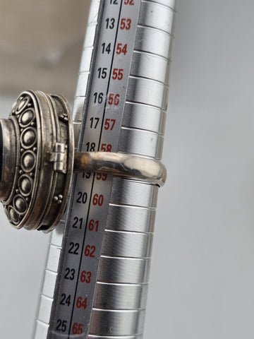 Rare Vintage 925 STERLING SILVER AND BLACK ONYX POISON/PILL LOCKET RING SIZE 8.5