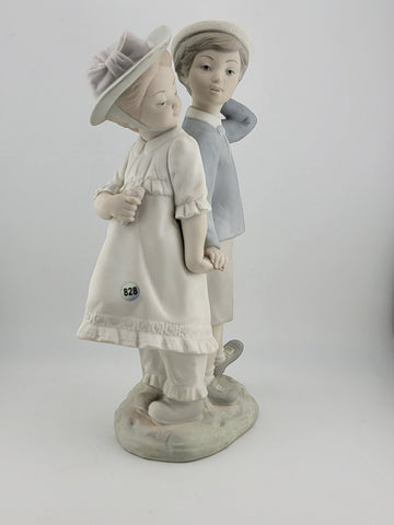 Lladro Children Puppy Love Porcelain  Figurine MADE IN SPAIN 1127 Retired Matte