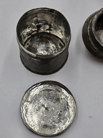 1800s Antique Toleware Apothecary/ Medicine Mixing Box, W Canisters in Round Tin