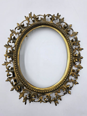 Rare Antique Baroque Victorian Ornate Gilt Brass Oval Frame Vanity Mirror/frame.
