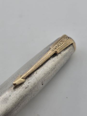 Vtg 1940 Parker 51 Fountain Pen Black Barrel Sterling Silver Cap Gold Arrow Clip